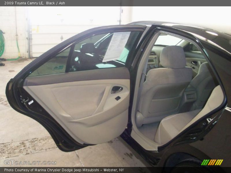 Black / Ash 2009 Toyota Camry LE