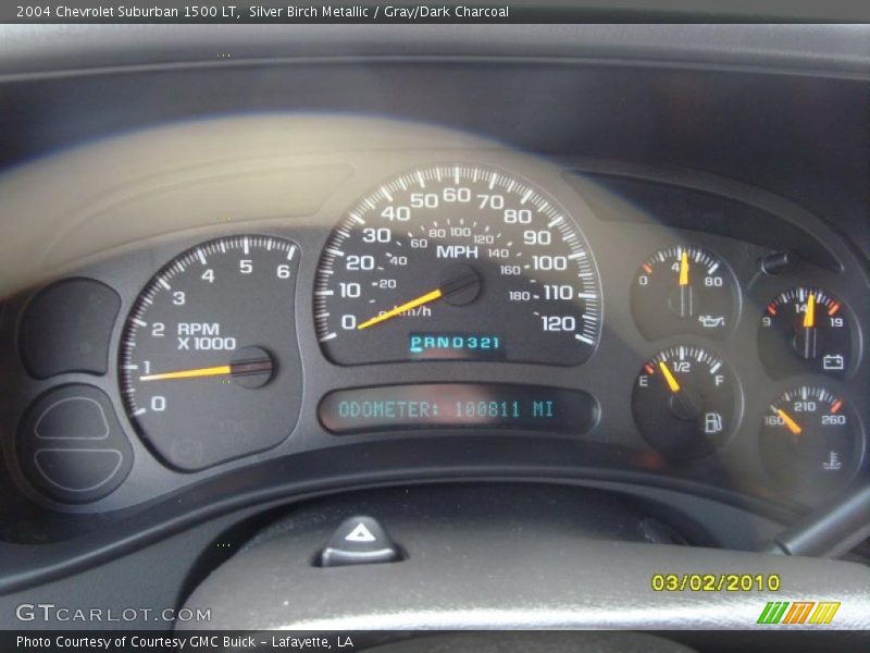 Silver Birch Metallic / Gray/Dark Charcoal 2004 Chevrolet Suburban 1500 LT