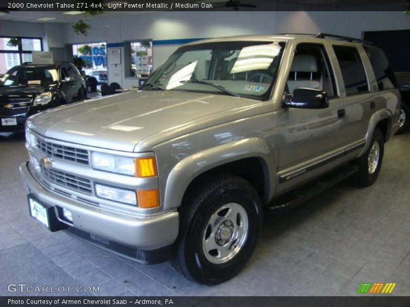 Light Pewter Metallic / Medium Oak 2000 Chevrolet Tahoe Z71 4x4