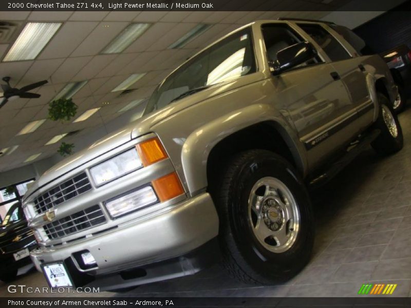 Light Pewter Metallic / Medium Oak 2000 Chevrolet Tahoe Z71 4x4