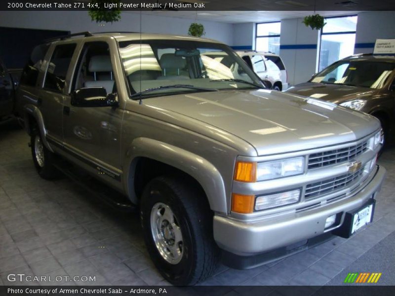 Light Pewter Metallic / Medium Oak 2000 Chevrolet Tahoe Z71 4x4