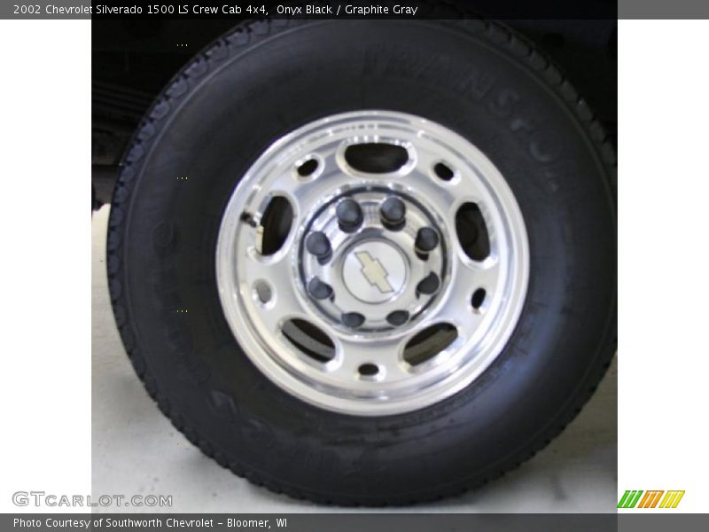 Onyx Black / Graphite Gray 2002 Chevrolet Silverado 1500 LS Crew Cab 4x4