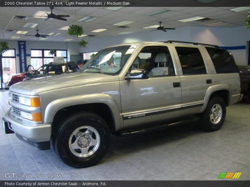 Light Pewter Metallic / Medium Oak 2000 Chevrolet Tahoe Z71 4x4