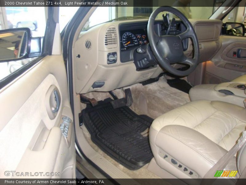 Light Pewter Metallic / Medium Oak 2000 Chevrolet Tahoe Z71 4x4