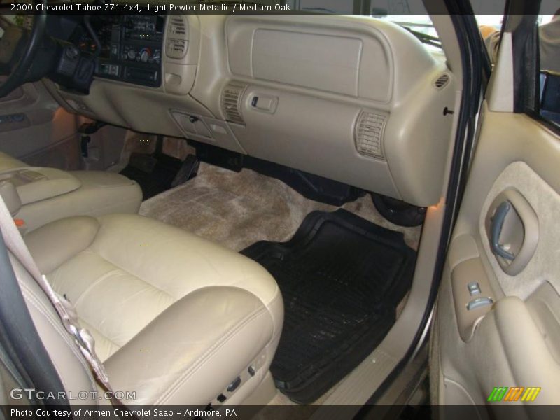 Light Pewter Metallic / Medium Oak 2000 Chevrolet Tahoe Z71 4x4