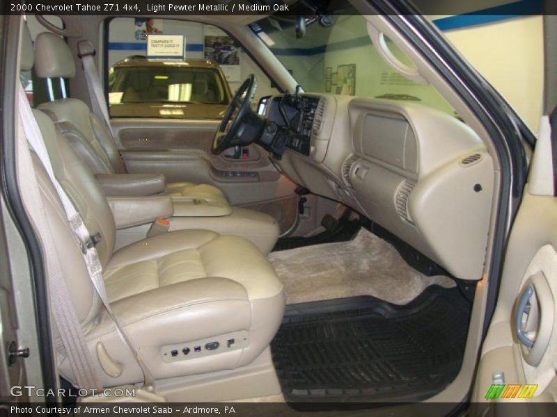Light Pewter Metallic / Medium Oak 2000 Chevrolet Tahoe Z71 4x4