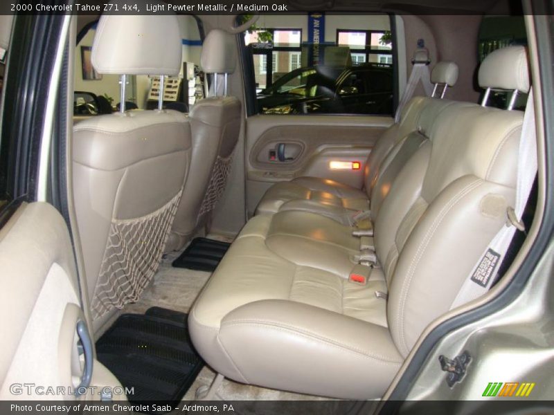 Light Pewter Metallic / Medium Oak 2000 Chevrolet Tahoe Z71 4x4