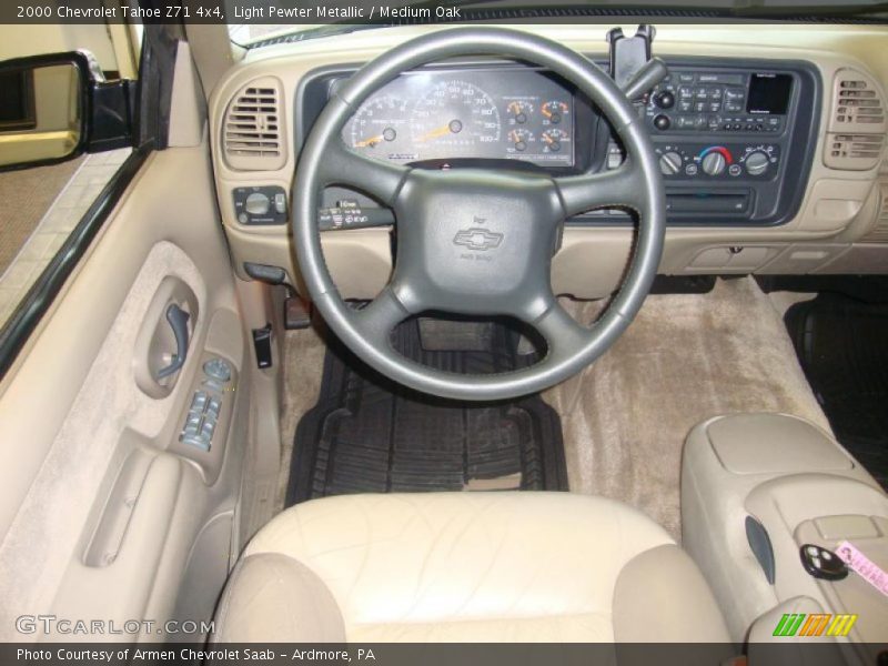 Light Pewter Metallic / Medium Oak 2000 Chevrolet Tahoe Z71 4x4