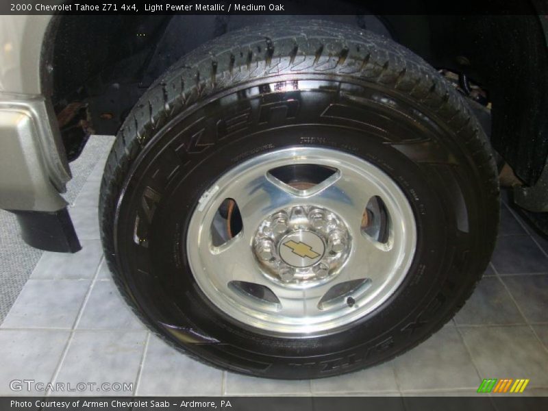 Light Pewter Metallic / Medium Oak 2000 Chevrolet Tahoe Z71 4x4