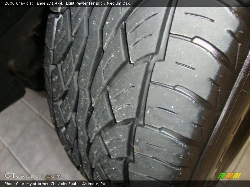 Light Pewter Metallic / Medium Oak 2000 Chevrolet Tahoe Z71 4x4