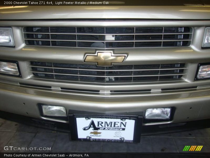 Light Pewter Metallic / Medium Oak 2000 Chevrolet Tahoe Z71 4x4