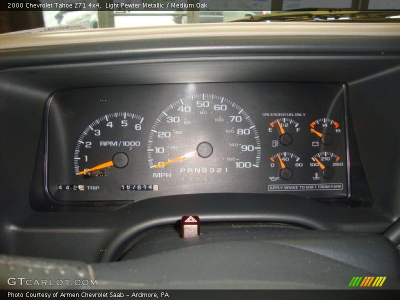 Light Pewter Metallic / Medium Oak 2000 Chevrolet Tahoe Z71 4x4