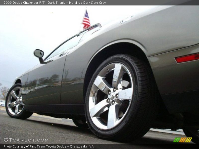 Dark Titanium Metallic / Dark Slate Gray 2009 Dodge Challenger R/T