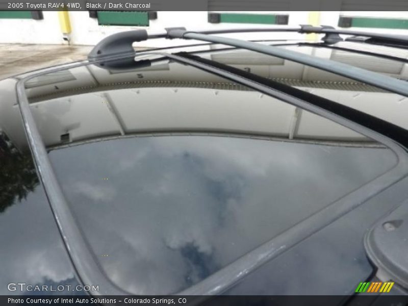 Black / Dark Charcoal 2005 Toyota RAV4 4WD