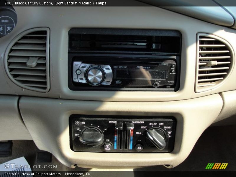 Light Sandrift Metallic / Taupe 2003 Buick Century Custom