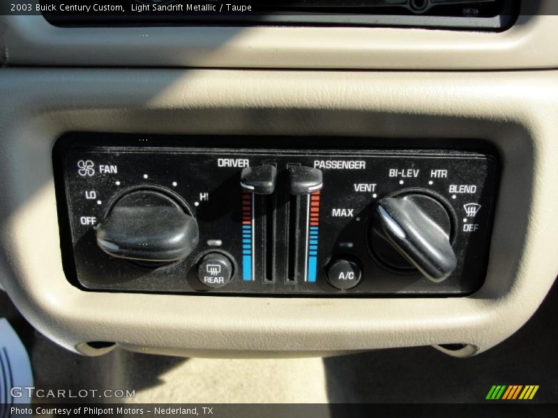 Light Sandrift Metallic / Taupe 2003 Buick Century Custom