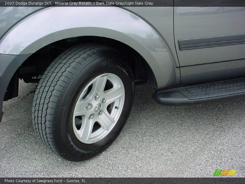 Mineral Gray Metallic / Dark Slate Gray/Light Slate Gray 2007 Dodge Durango SXT