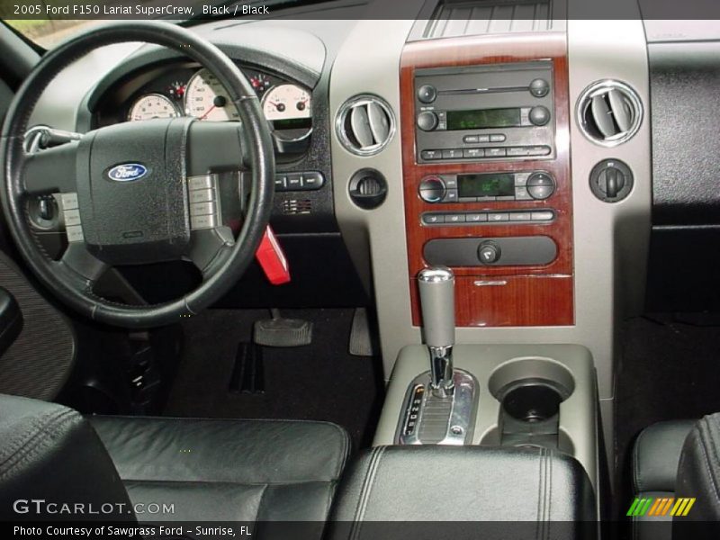Black / Black 2005 Ford F150 Lariat SuperCrew