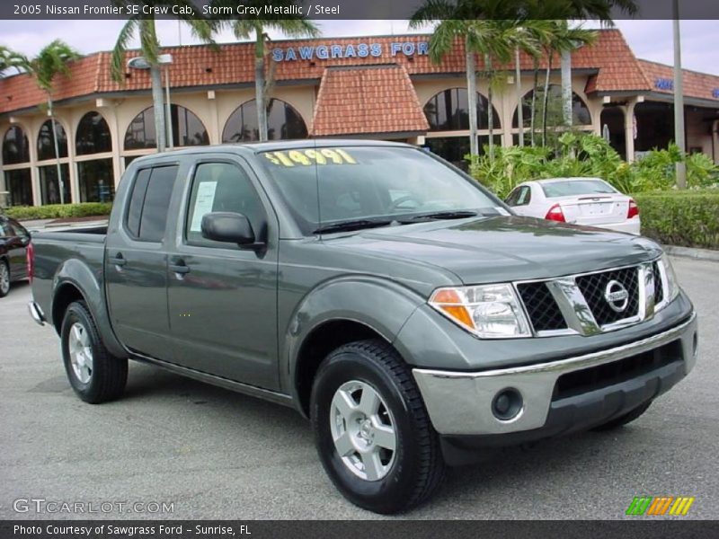 Storm Gray Metallic / Steel 2005 Nissan Frontier SE Crew Cab
