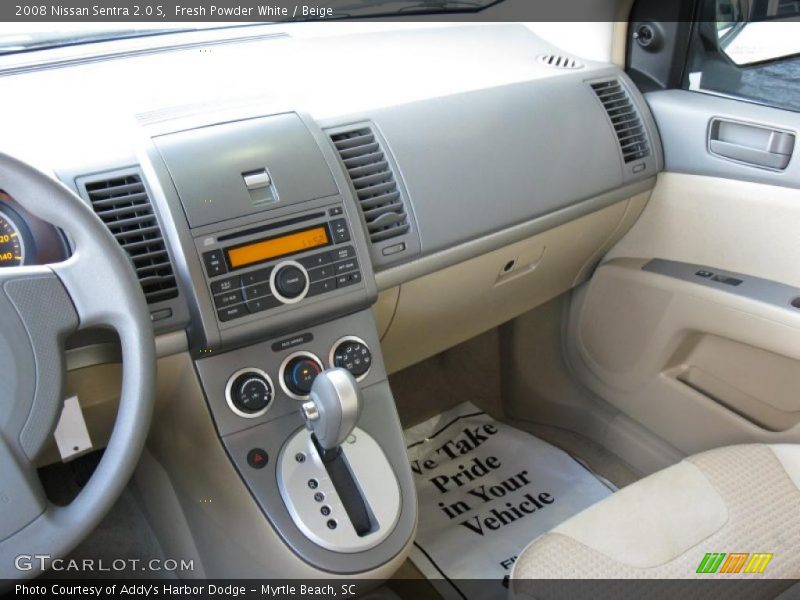 Fresh Powder White / Beige 2008 Nissan Sentra 2.0 S