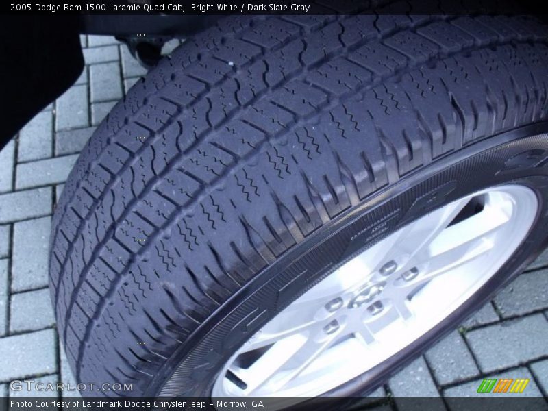 Bright White / Dark Slate Gray 2005 Dodge Ram 1500 Laramie Quad Cab