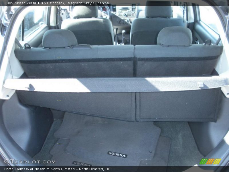 Magnetic Gray / Charcoal 2009 Nissan Versa 1.8 S Hatchback