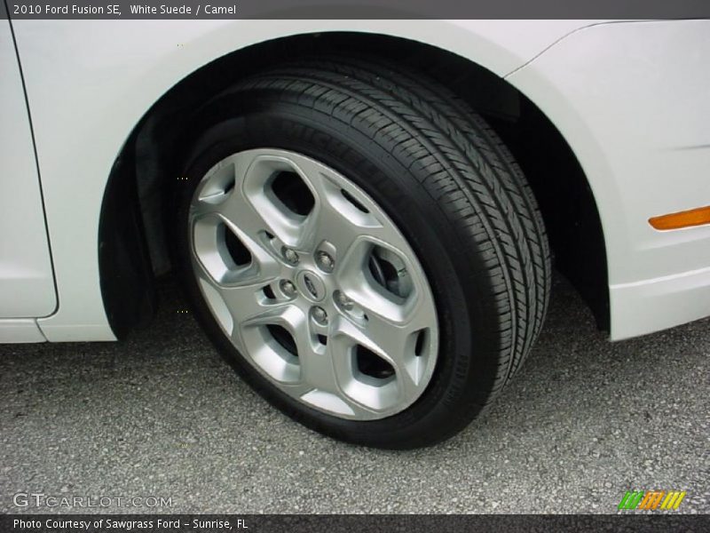 White Suede / Camel 2010 Ford Fusion SE