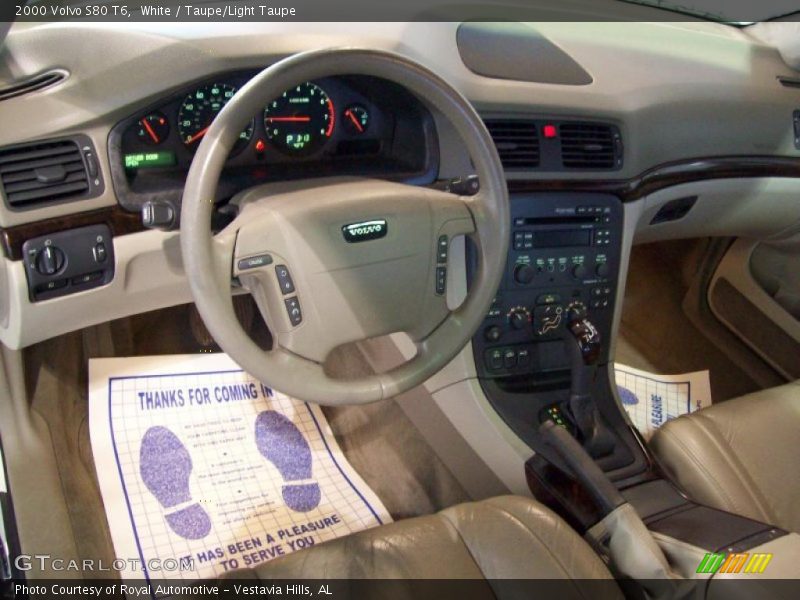 White / Taupe/Light Taupe 2000 Volvo S80 T6