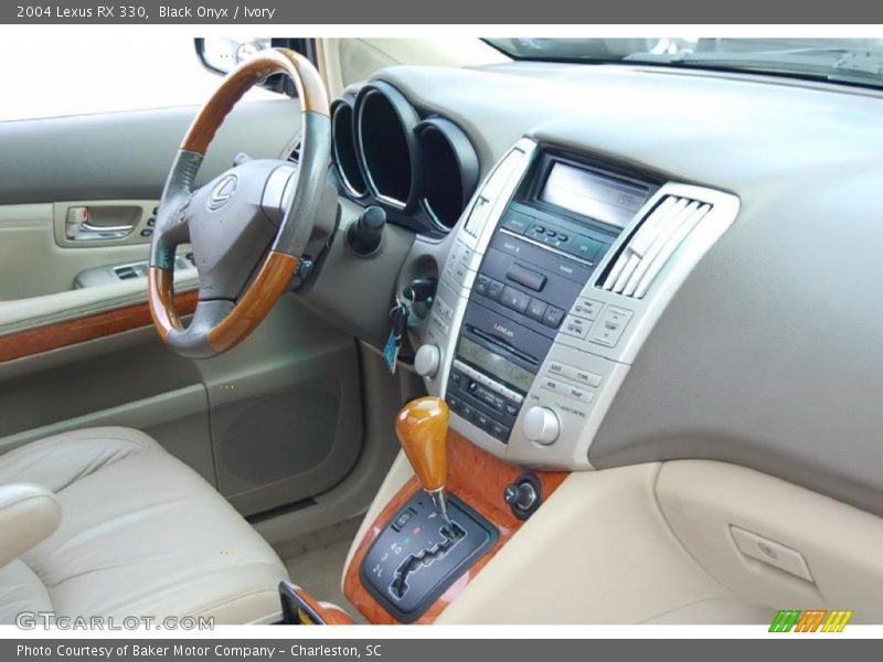 Black Onyx / Ivory 2004 Lexus RX 330
