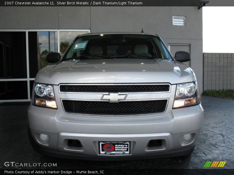 Silver Birch Metallic / Dark Titanium/Light Titanium 2007 Chevrolet Avalanche LS