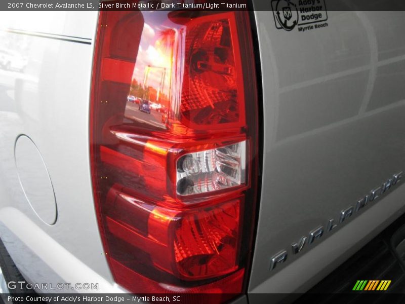 Silver Birch Metallic / Dark Titanium/Light Titanium 2007 Chevrolet Avalanche LS