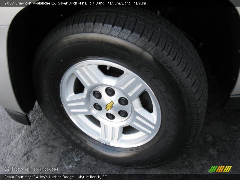Silver Birch Metallic / Dark Titanium/Light Titanium 2007 Chevrolet Avalanche LS