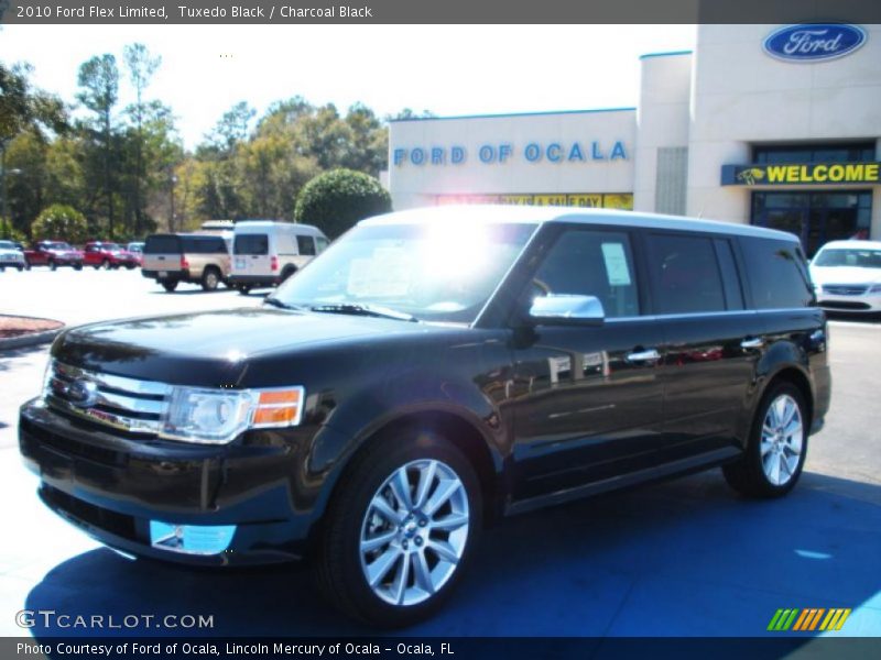 Tuxedo Black / Charcoal Black 2010 Ford Flex Limited