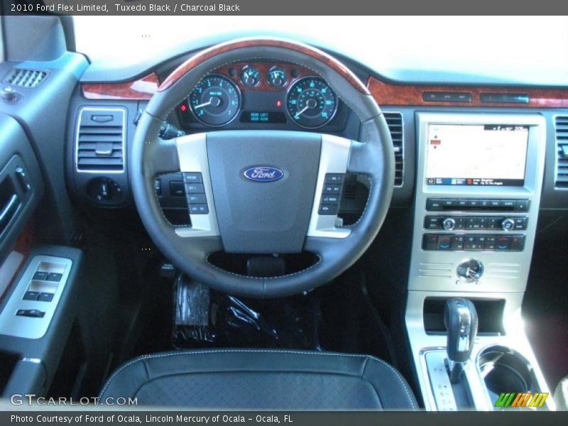 Tuxedo Black / Charcoal Black 2010 Ford Flex Limited