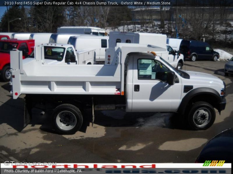 Oxford White / Medium Stone 2010 Ford F450 Super Duty Regular Cab 4x4 Chassis Dump Truck