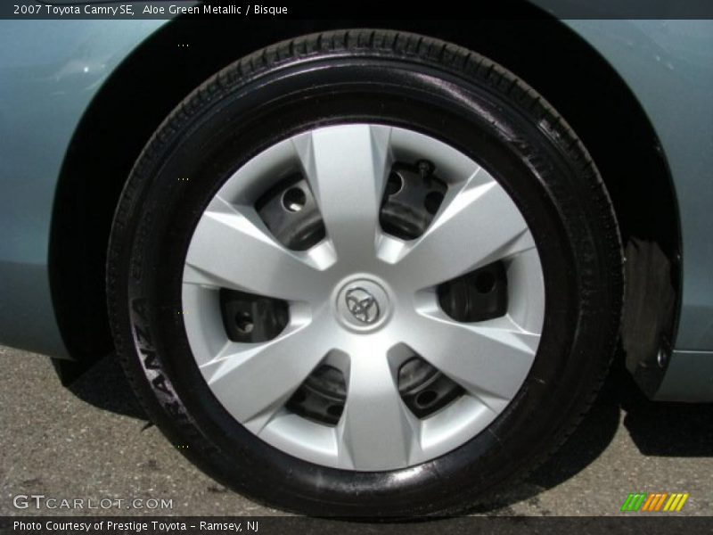 Aloe Green Metallic / Bisque 2007 Toyota Camry SE