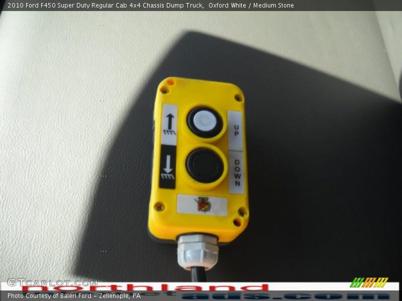 Oxford White / Medium Stone 2010 Ford F450 Super Duty Regular Cab 4x4 Chassis Dump Truck