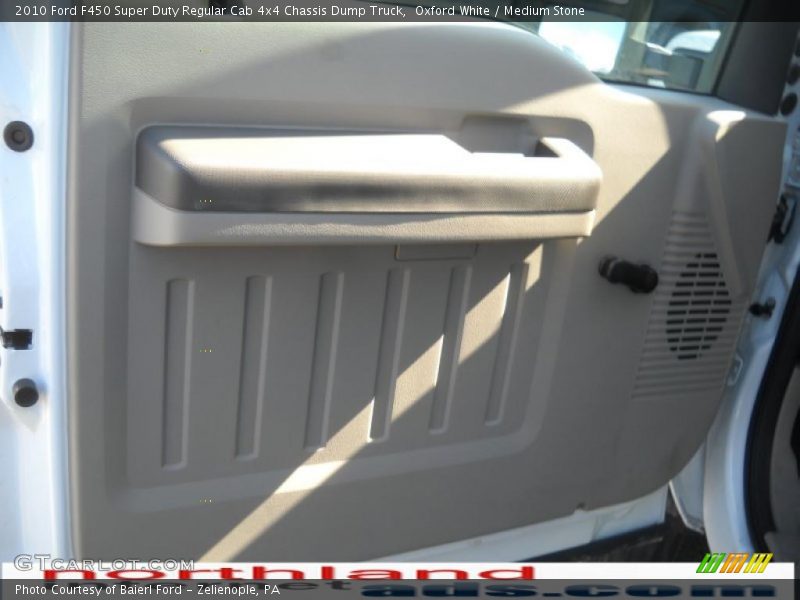 Oxford White / Medium Stone 2010 Ford F450 Super Duty Regular Cab 4x4 Chassis Dump Truck