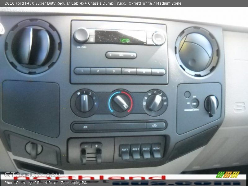 Oxford White / Medium Stone 2010 Ford F450 Super Duty Regular Cab 4x4 Chassis Dump Truck