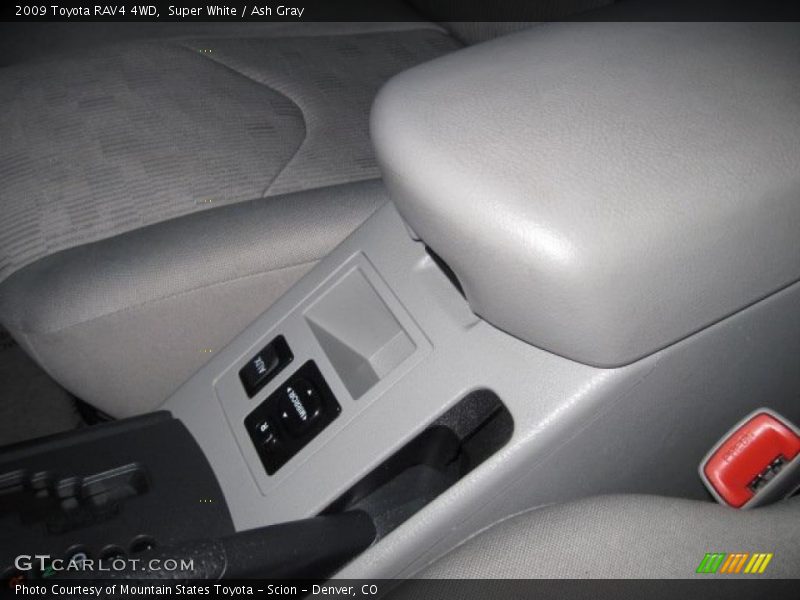 Super White / Ash Gray 2009 Toyota RAV4 4WD