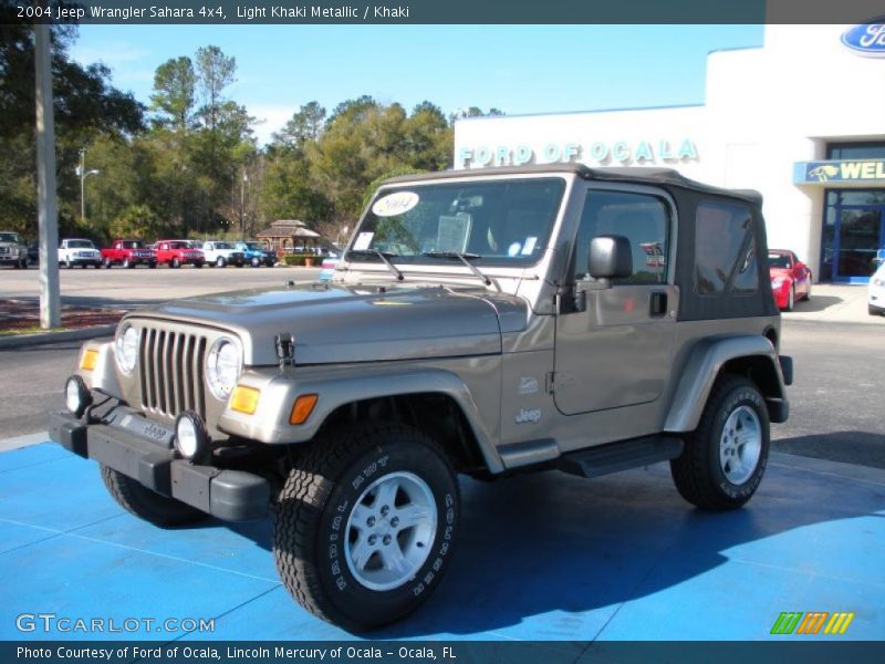 Light Khaki Metallic / Khaki 2004 Jeep Wrangler Sahara 4x4