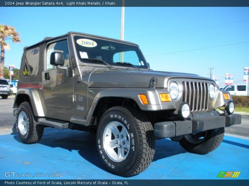 Light Khaki Metallic / Khaki 2004 Jeep Wrangler Sahara 4x4