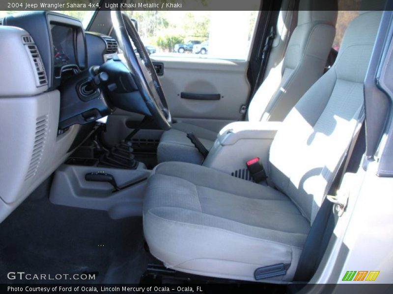 Light Khaki Metallic / Khaki 2004 Jeep Wrangler Sahara 4x4
