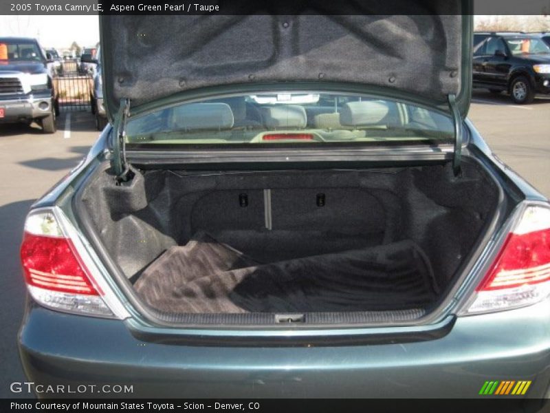 Aspen Green Pearl / Taupe 2005 Toyota Camry LE