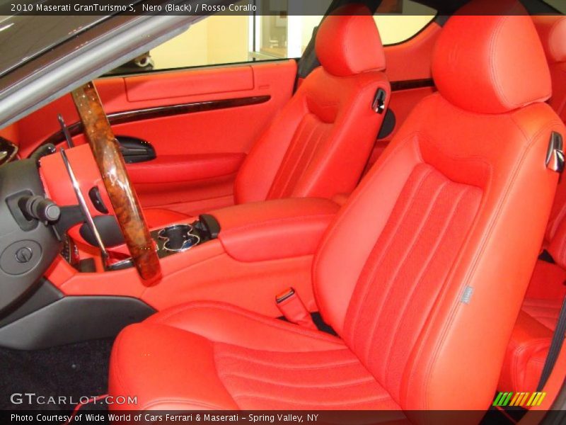 Nero (Black) / Rosso Corallo 2010 Maserati GranTurismo S