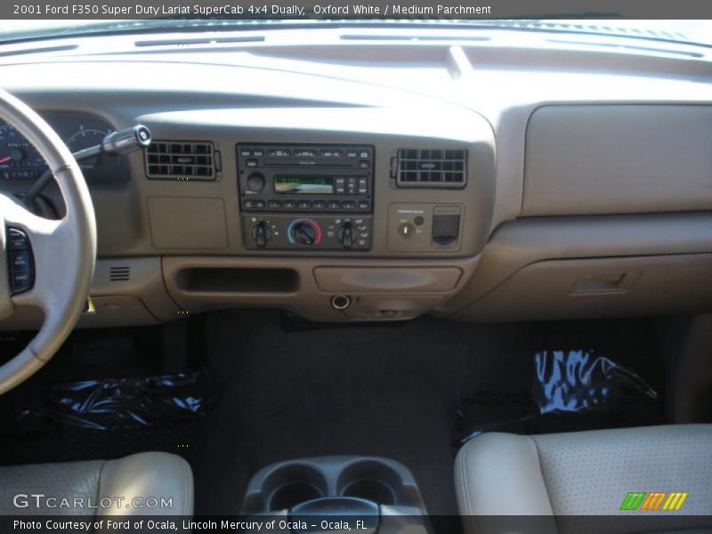 Oxford White / Medium Parchment 2001 Ford F350 Super Duty Lariat SuperCab 4x4 Dually