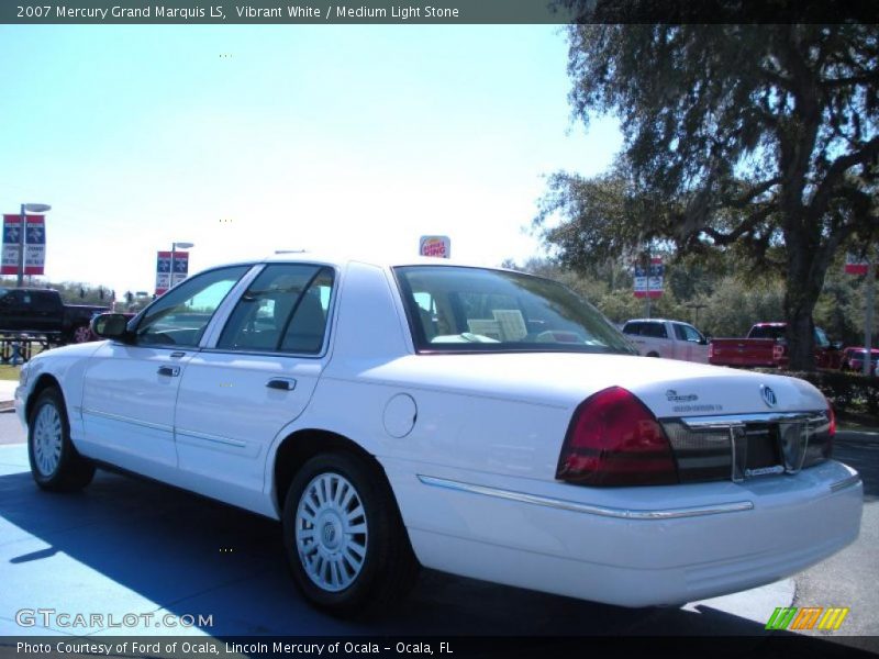 Vibrant White / Medium Light Stone 2007 Mercury Grand Marquis LS