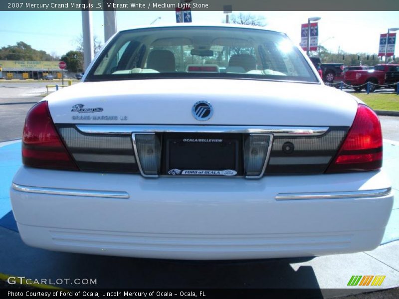 Vibrant White / Medium Light Stone 2007 Mercury Grand Marquis LS