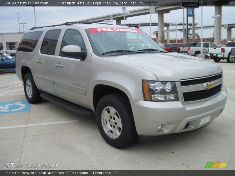 Silver Birch Metallic / Light Titanium/Dark Titanium 2009 Chevrolet Suburban LT
