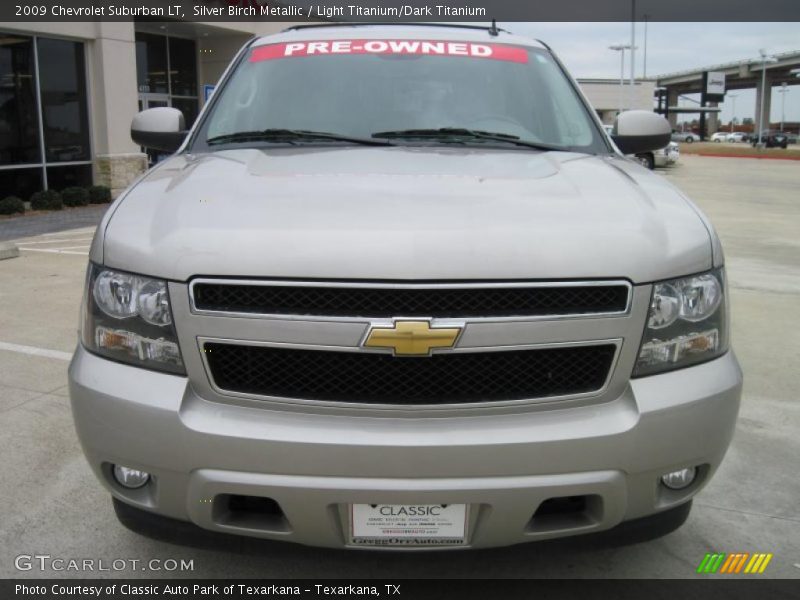 Silver Birch Metallic / Light Titanium/Dark Titanium 2009 Chevrolet Suburban LT